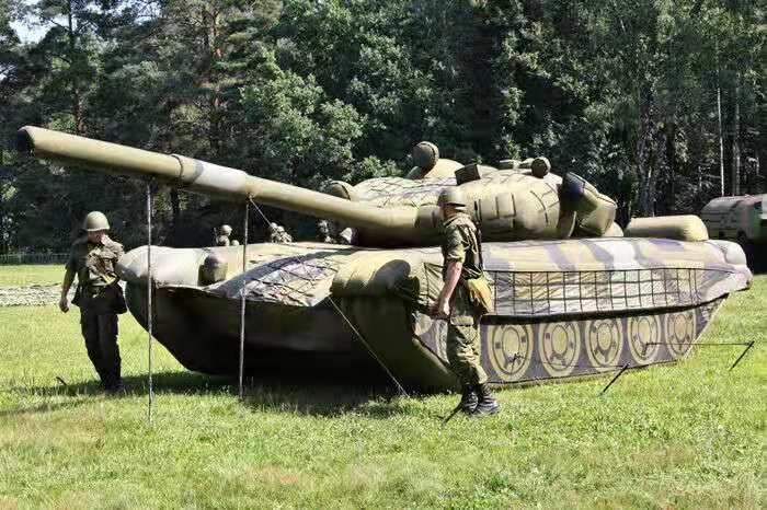 玉林军事坦克伪目标